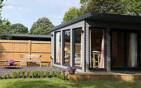 Self Contained Garden Studio With Stunning Views